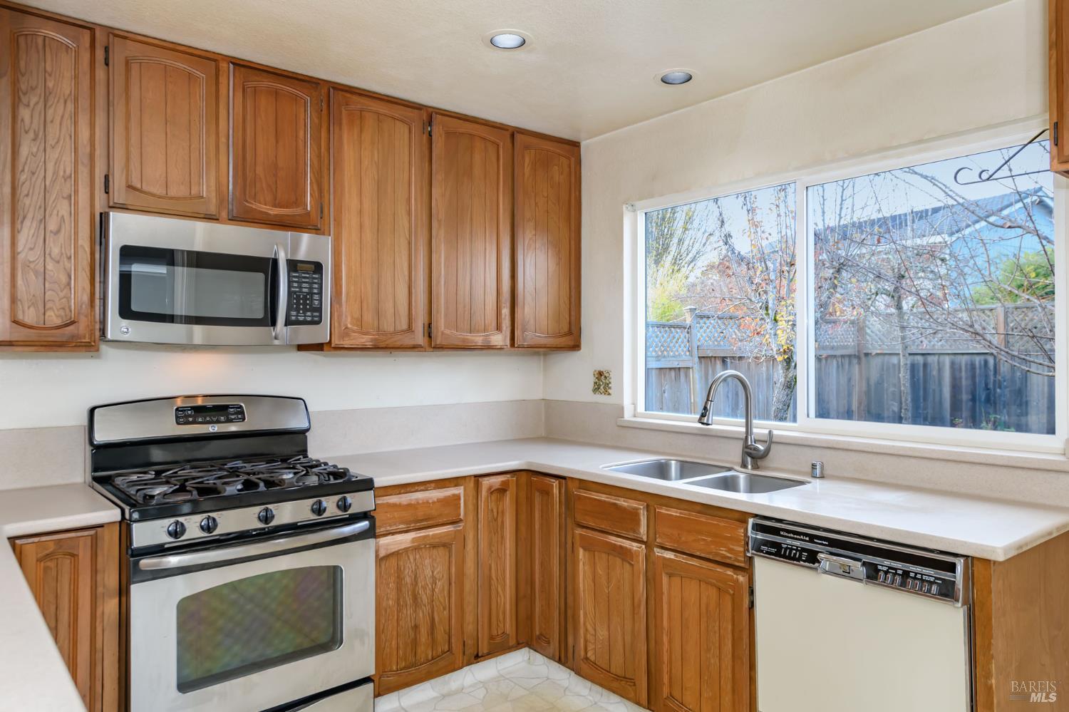 1068 San Francisco Way