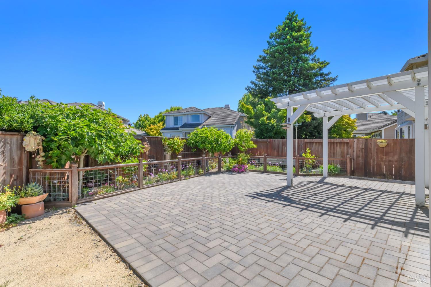 520 Almanor Street