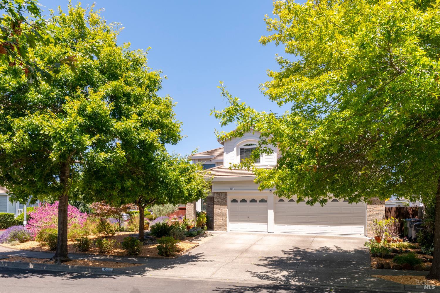 520 Almanor Street