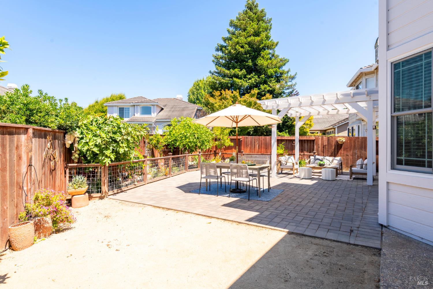520 Almanor Street