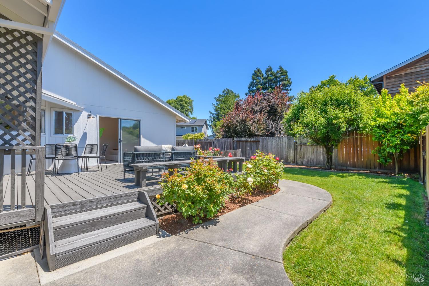 1908 Caulfield Lane