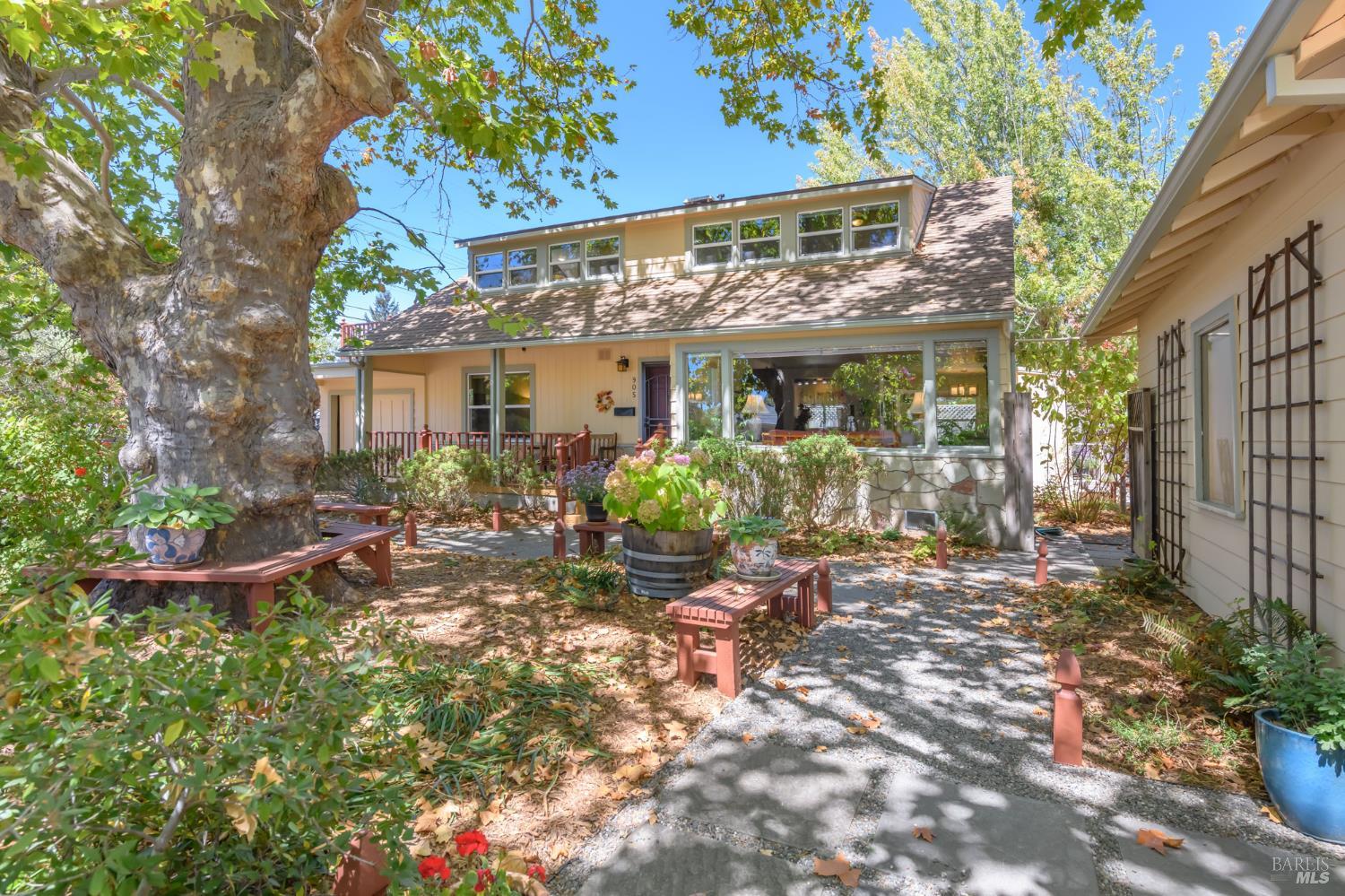 905 Silva Avenue