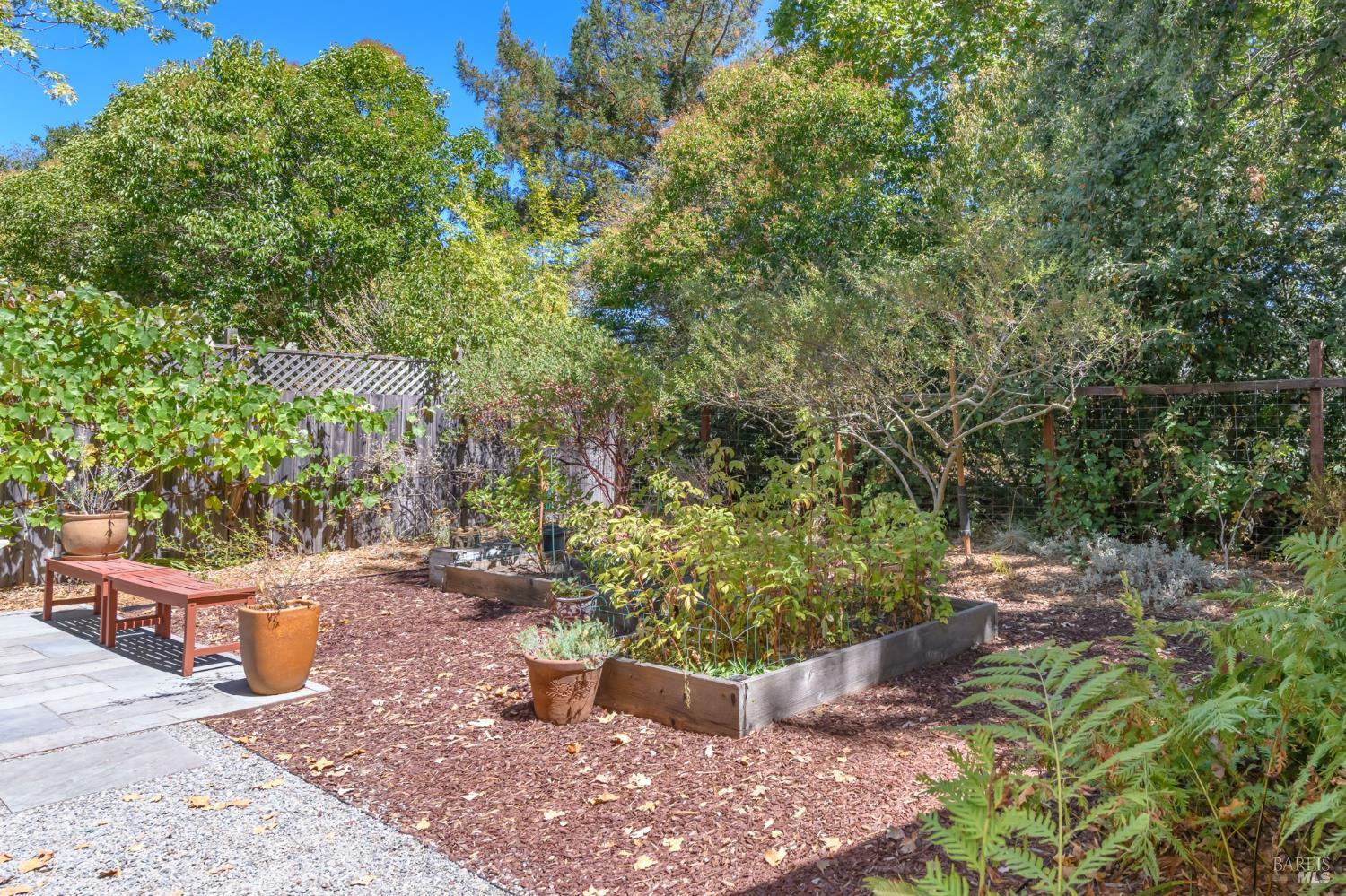 905 Silva Avenue