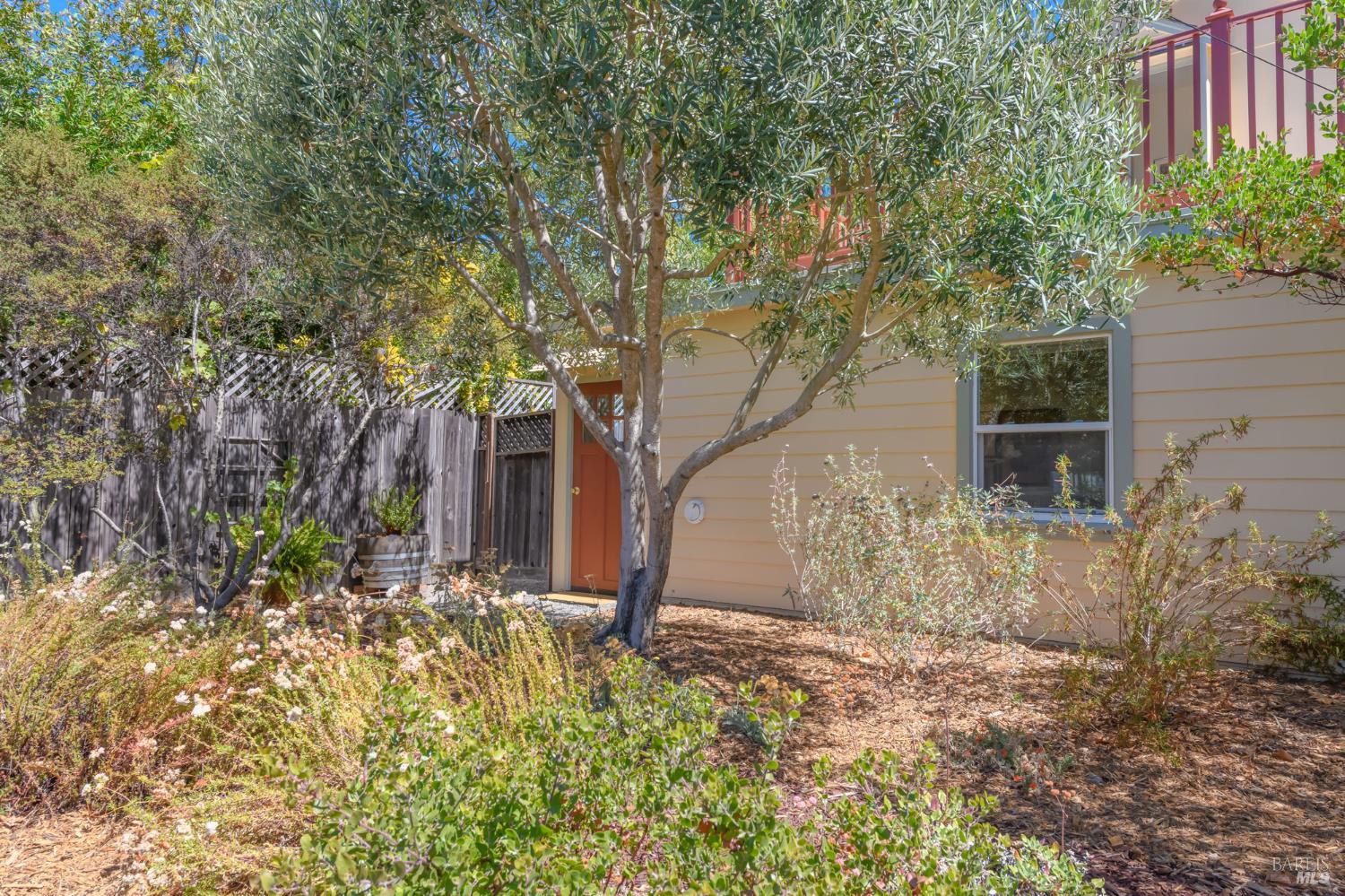 905 Silva Avenue