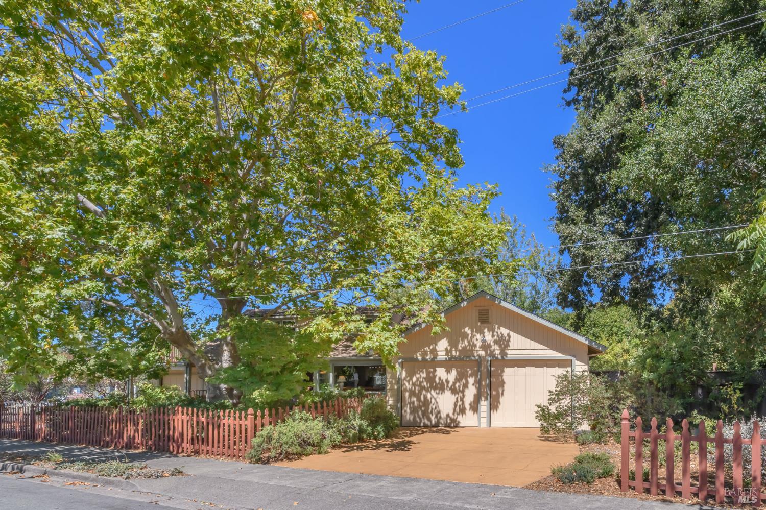 905 Silva Avenue