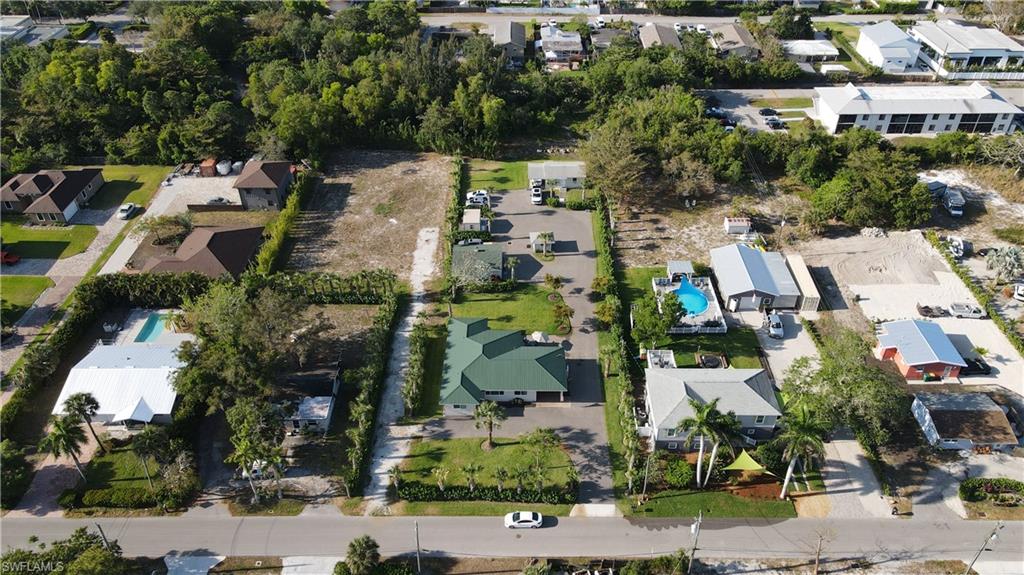 1308 Rosemary LN