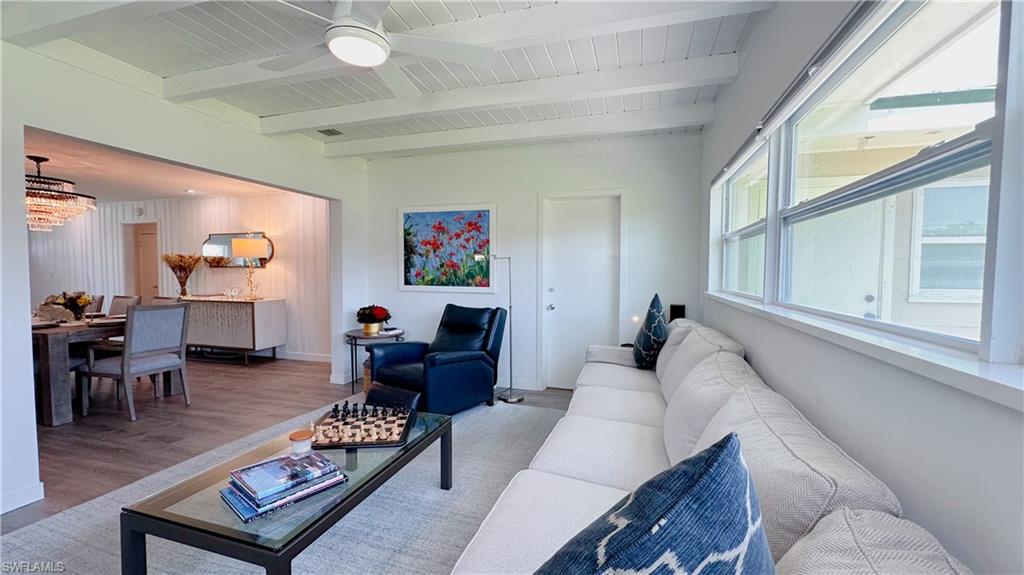 1308 Rosemary LN