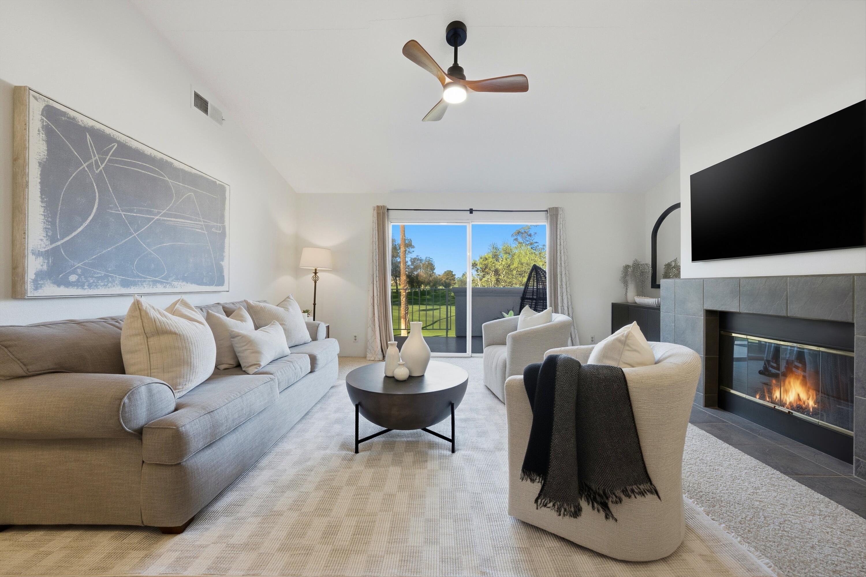 217 Desert Falls CIR