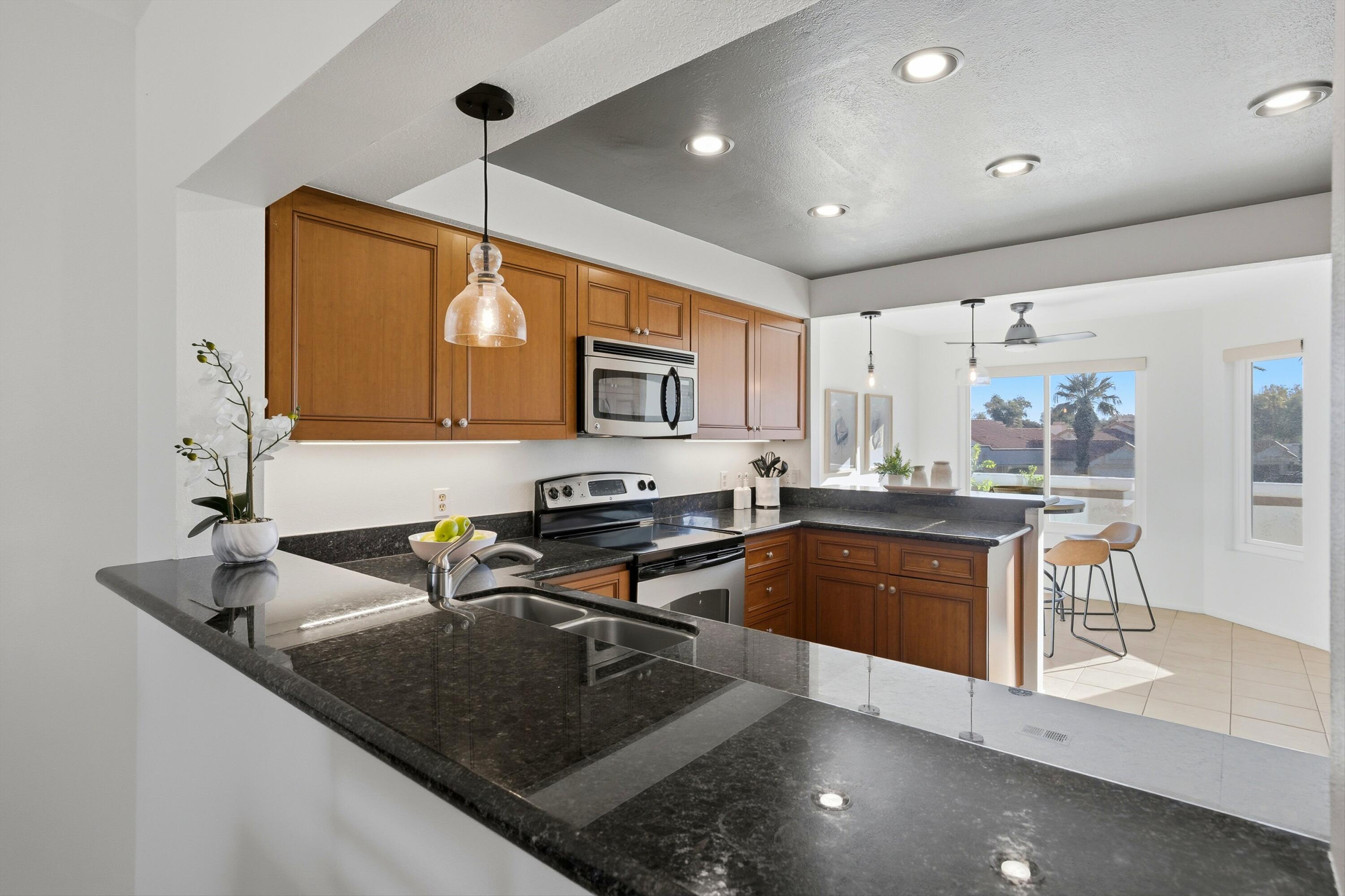 217 Desert Falls CIR