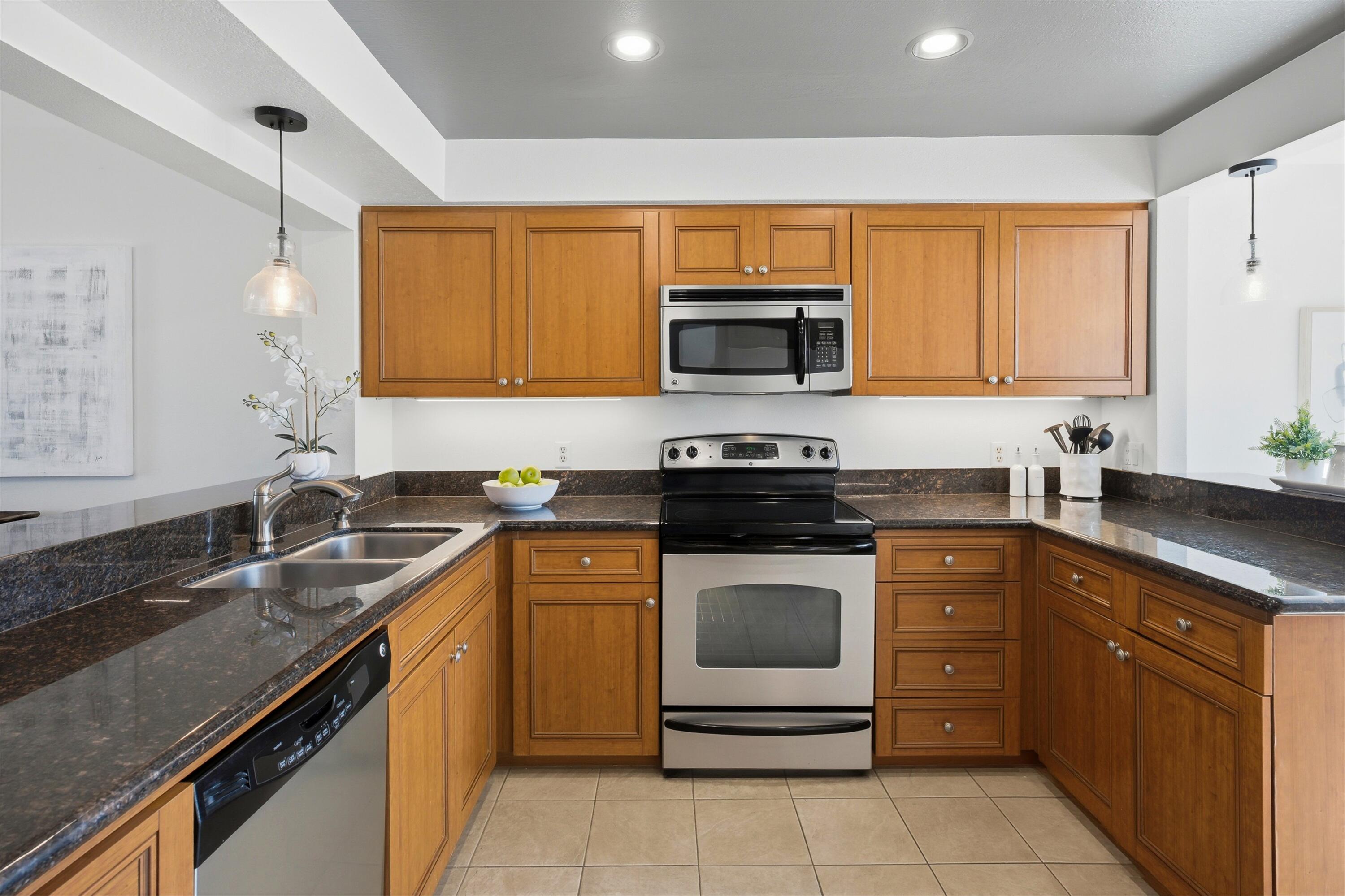 217 Desert Falls CIR