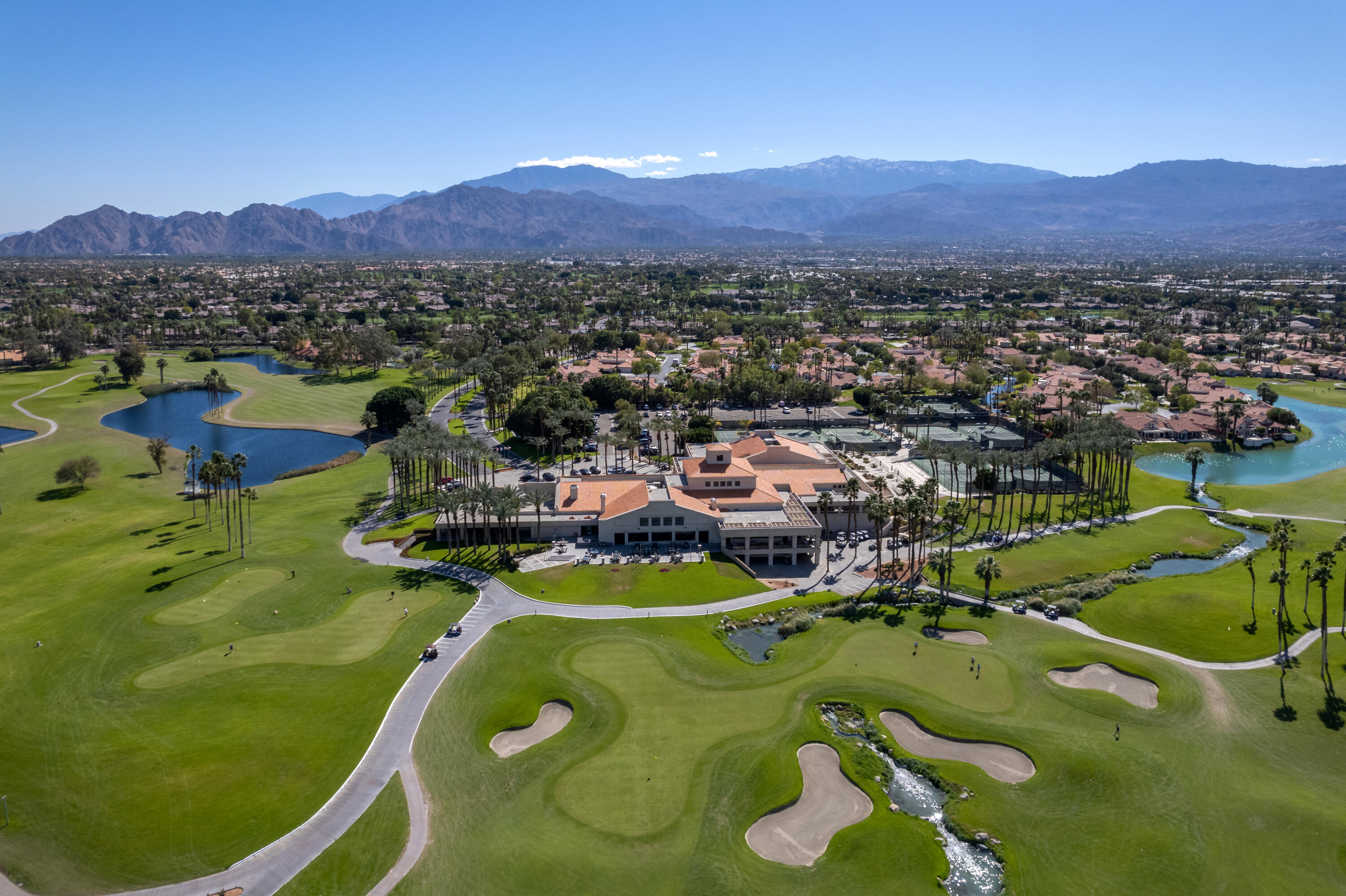 217 Desert Falls CIR