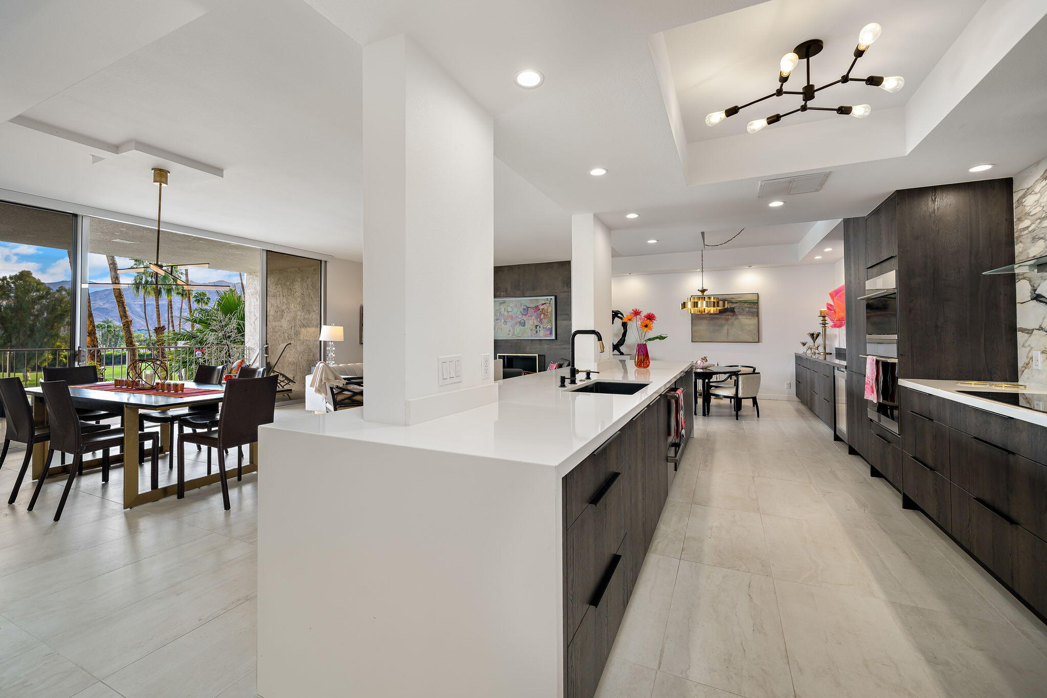 900 Island DR Unit: 403