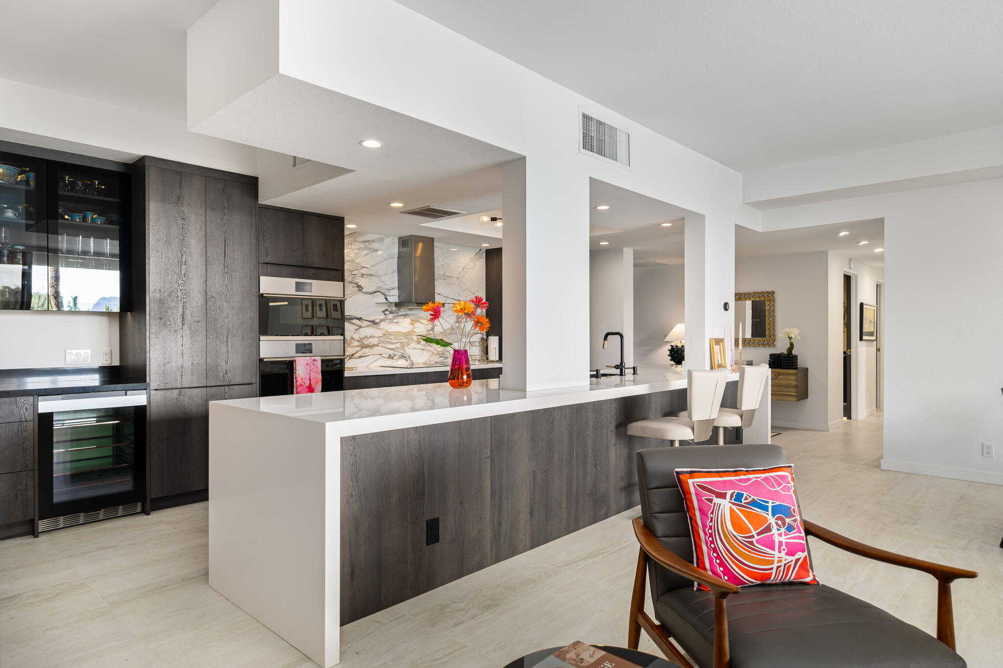 900 Island DR Unit: 403