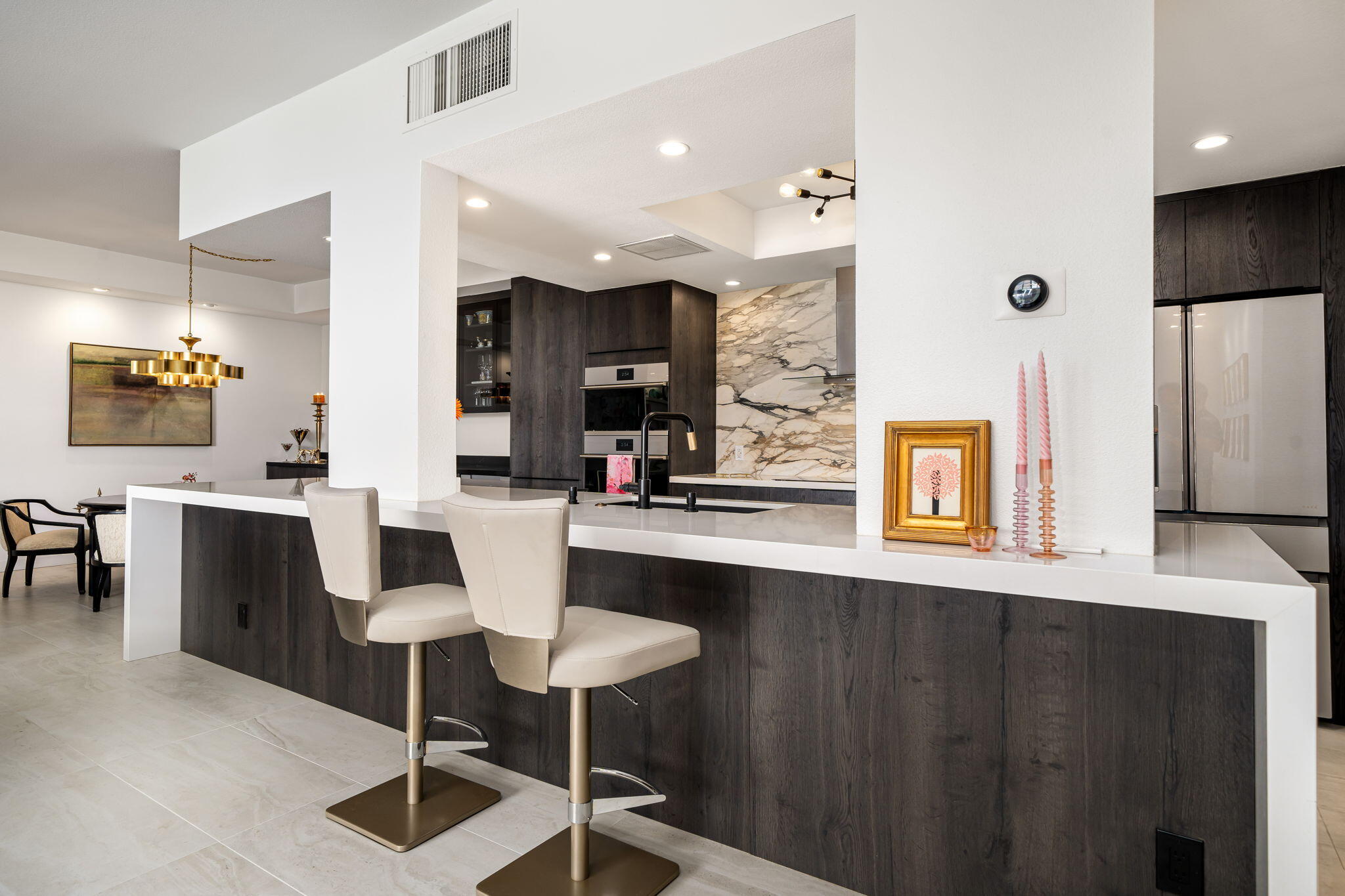 900 Island DR Unit: 403