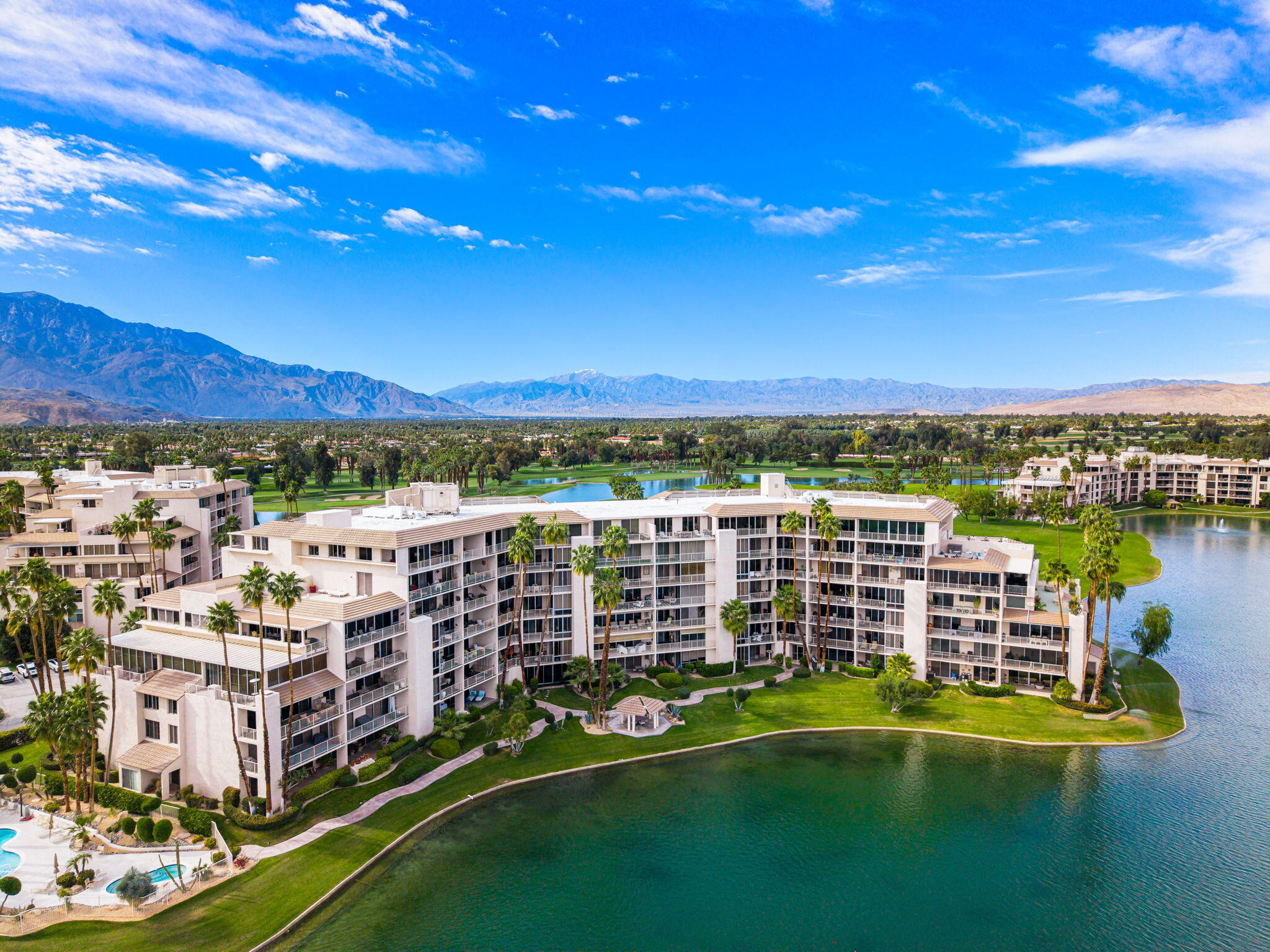 900 Island DR Unit: 403