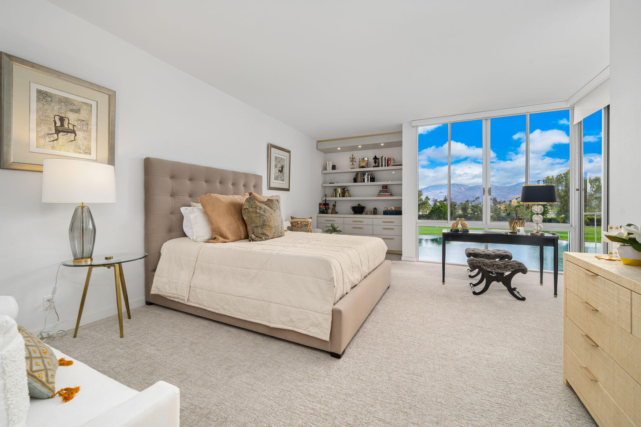 900 Island DR Unit: 403
