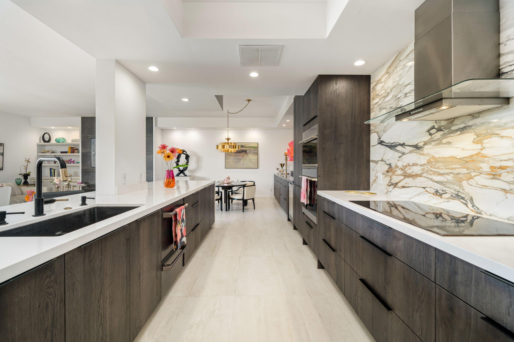 900 Island DR Unit: 403