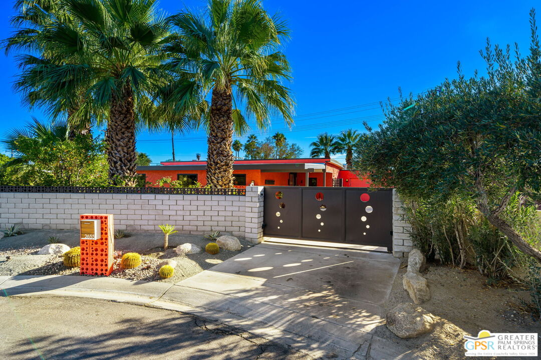 2655 E San Juan Rd
