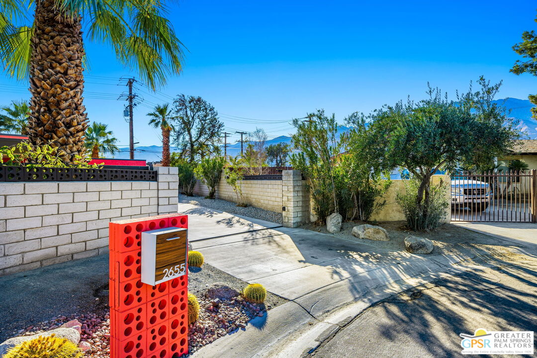 2655 E San Juan Rd