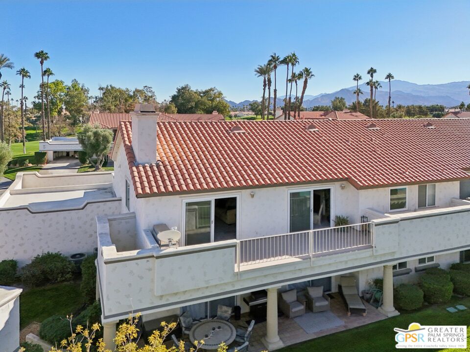 239 E Vista Royale Cir