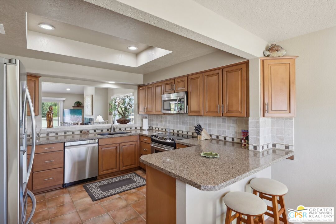 239 E Vista Royale Cir
