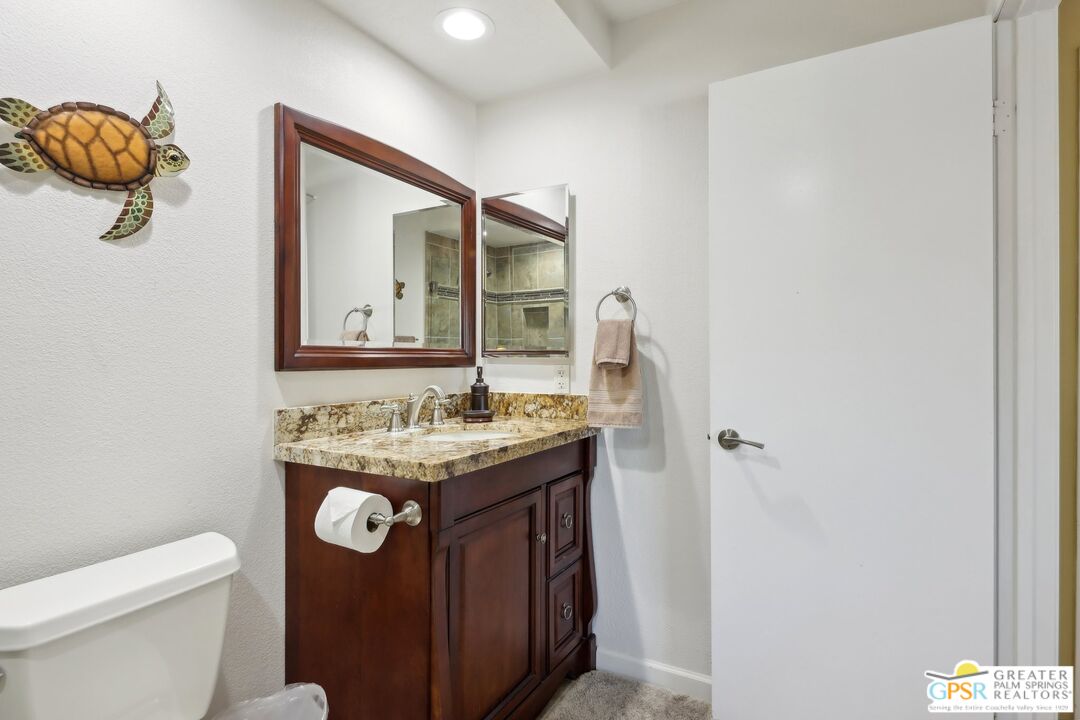 239 E Vista Royale Cir