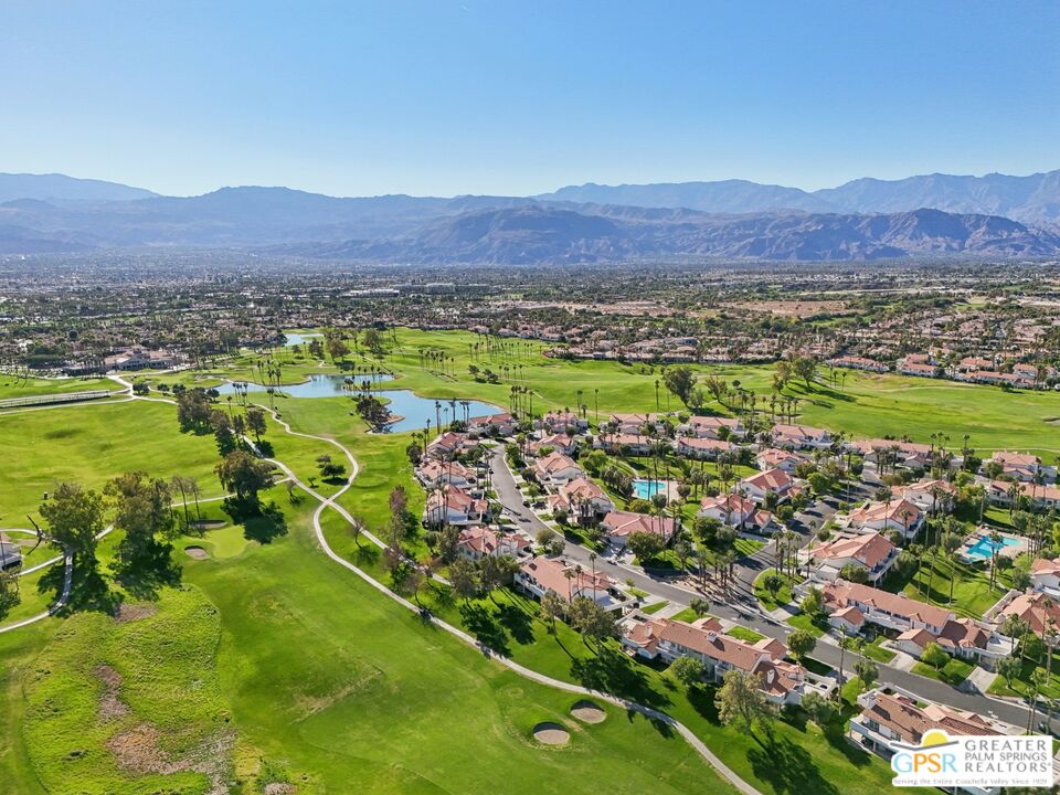 239 E Vista Royale Cir