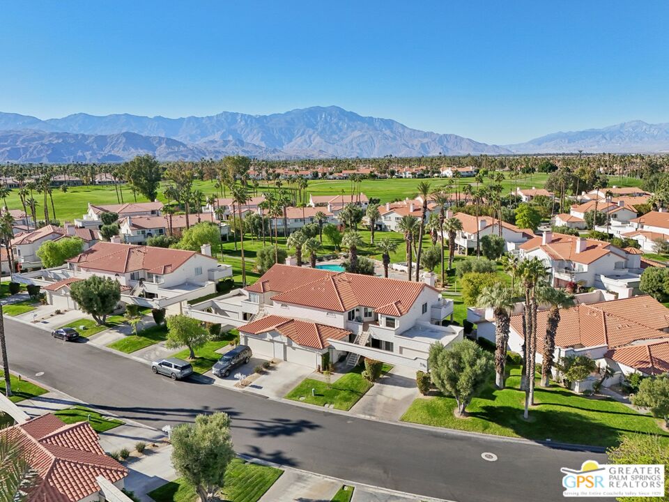 239 E Vista Royale Cir
