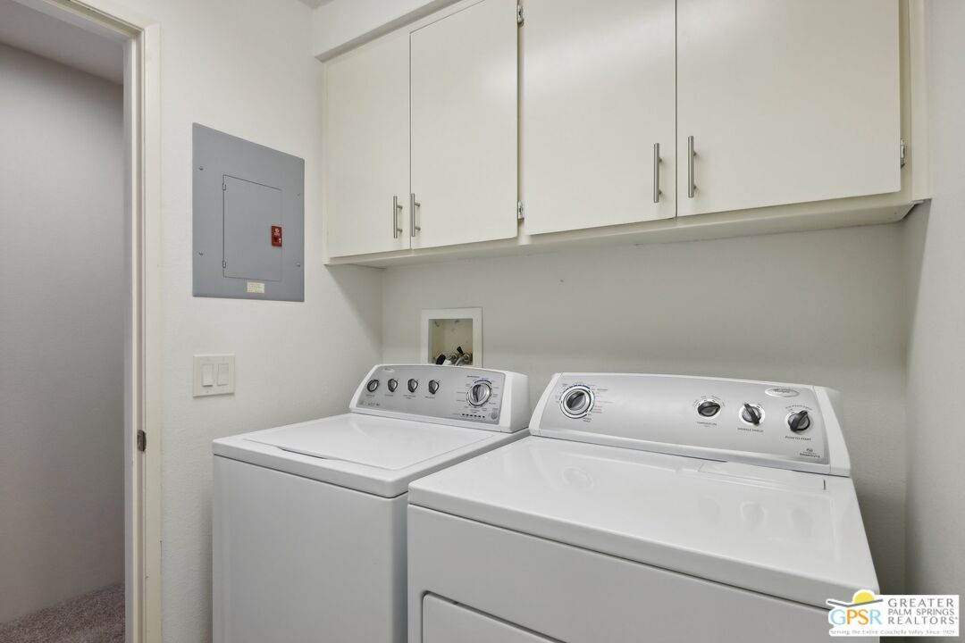 239 E Vista Royale Cir