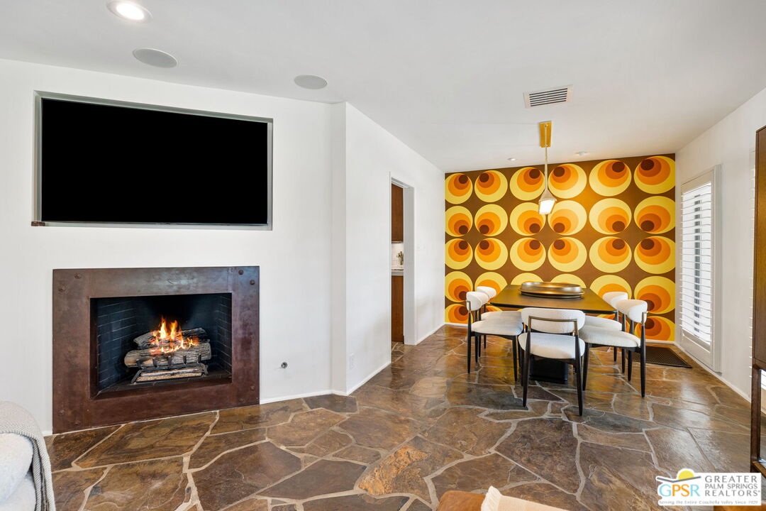1151 S Calle Rolph