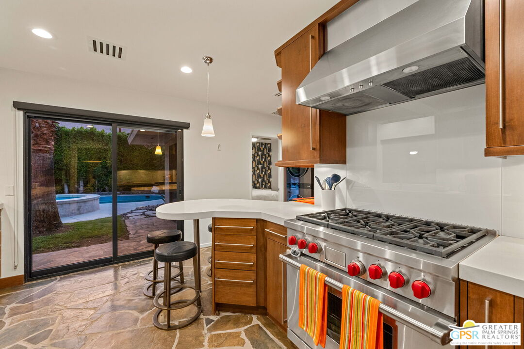 1151 S Calle Rolph