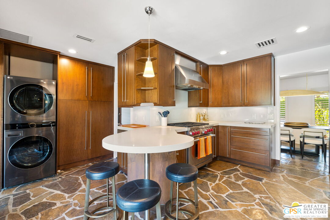 1151 S Calle Rolph