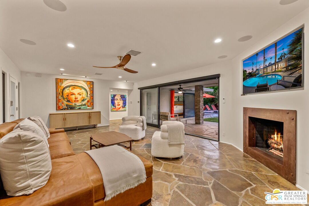 1151 S Calle Rolph