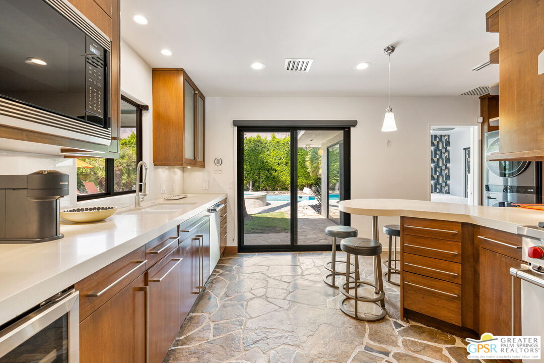 1151 S Calle Rolph