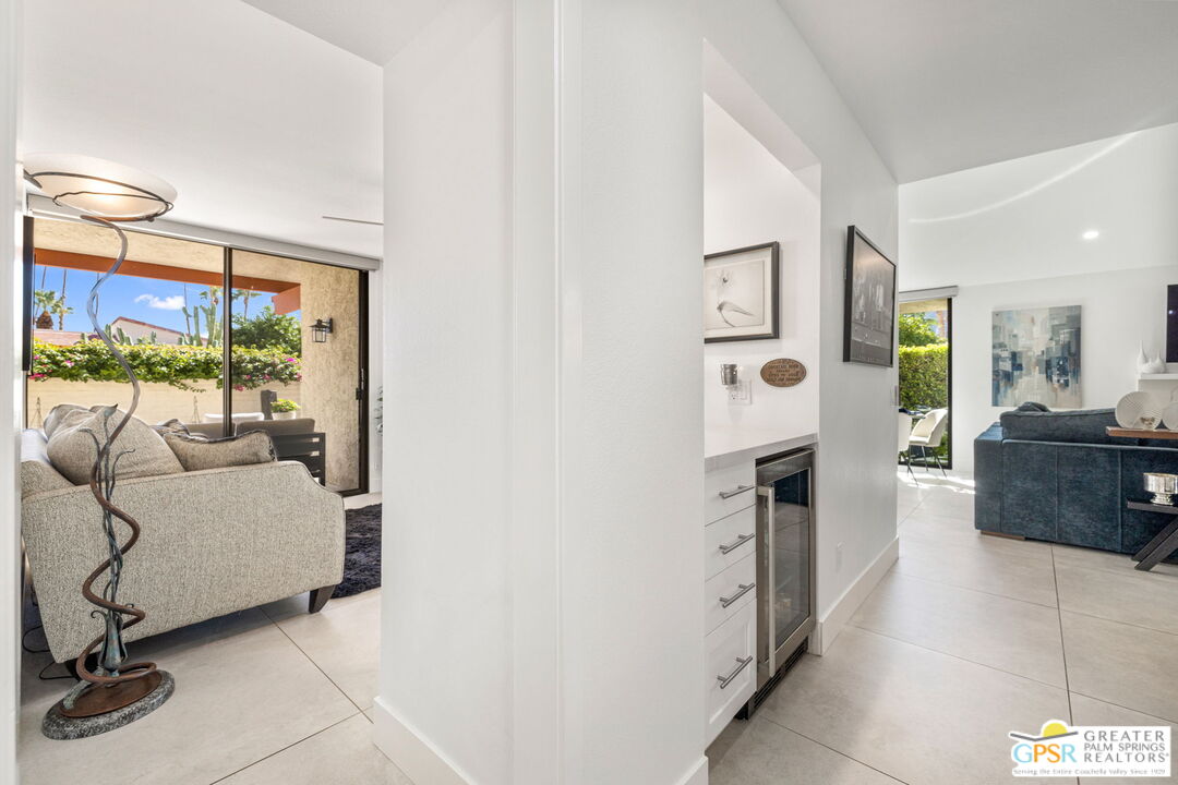 1095 S La Verne Way