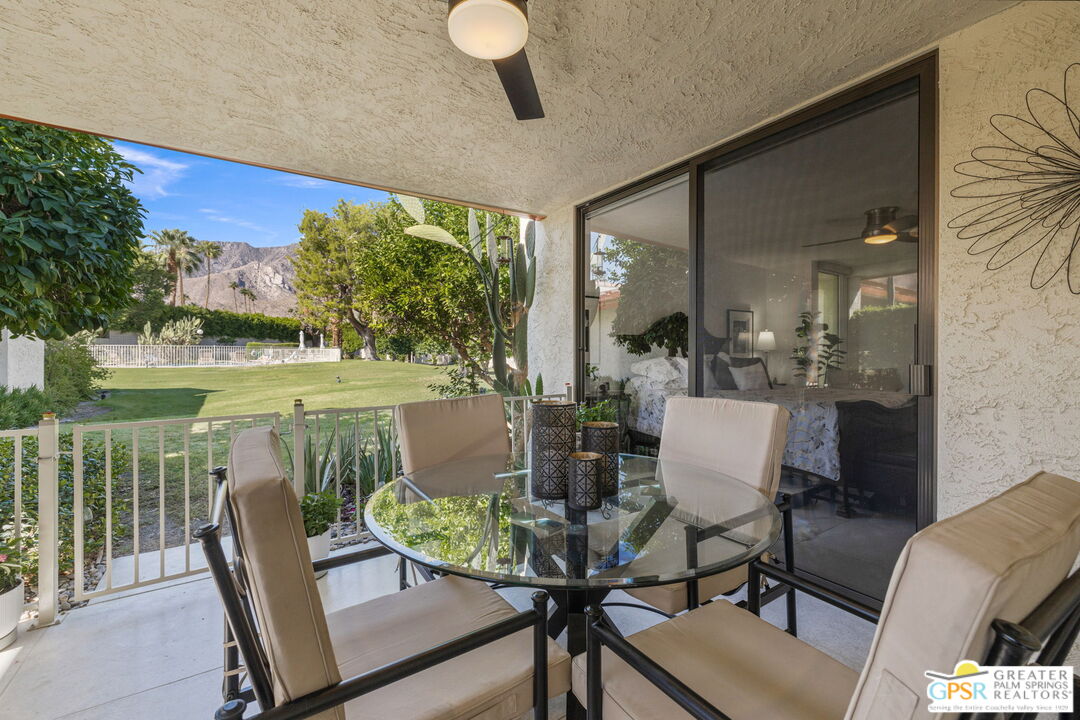 1095 S La Verne Way