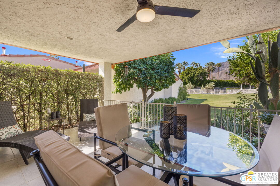 1095 S La Verne Way