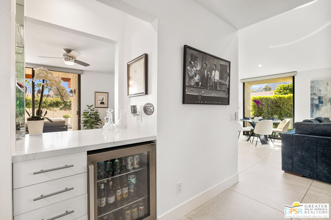 1095 S La Verne Way