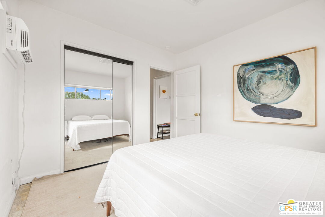 543 N Paseo De Anza
