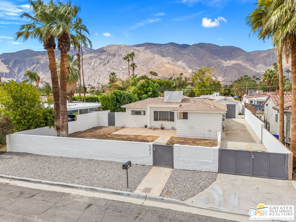 543 N Paseo De Anza