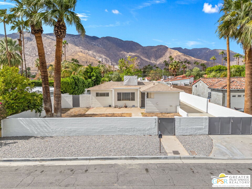 543 N Paseo De Anza