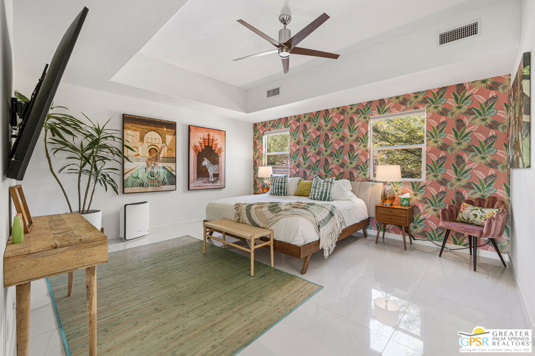 775 W Racquet Club Rd