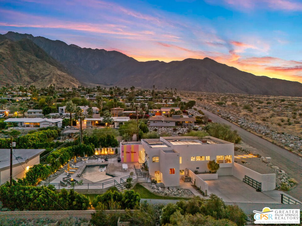 775 W Racquet Club Rd