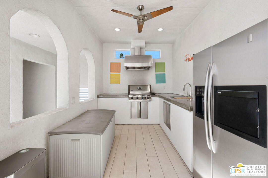 775 W Racquet Club Rd