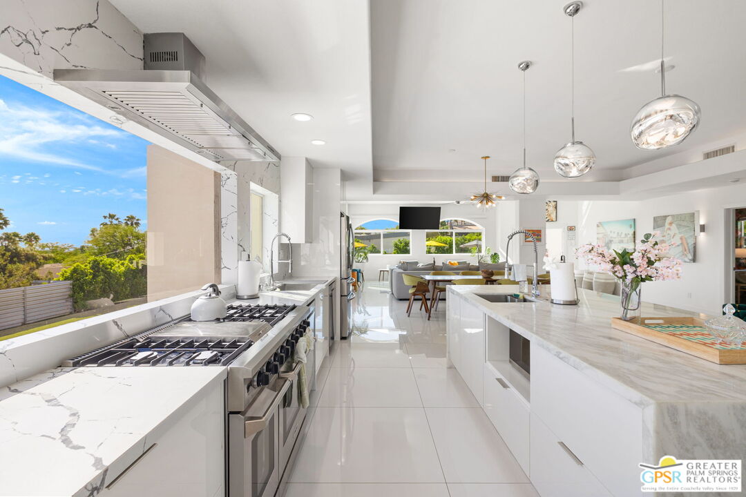 775 W Racquet Club Rd