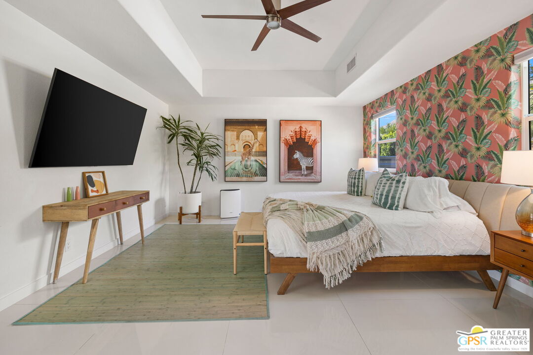 775 W Racquet Club Rd