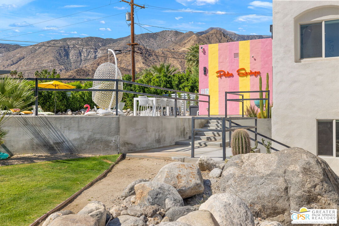 775 W Racquet Club Rd