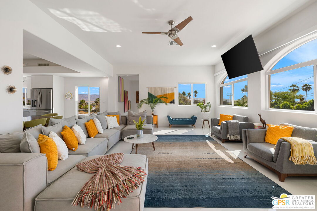 775 W Racquet Club Rd