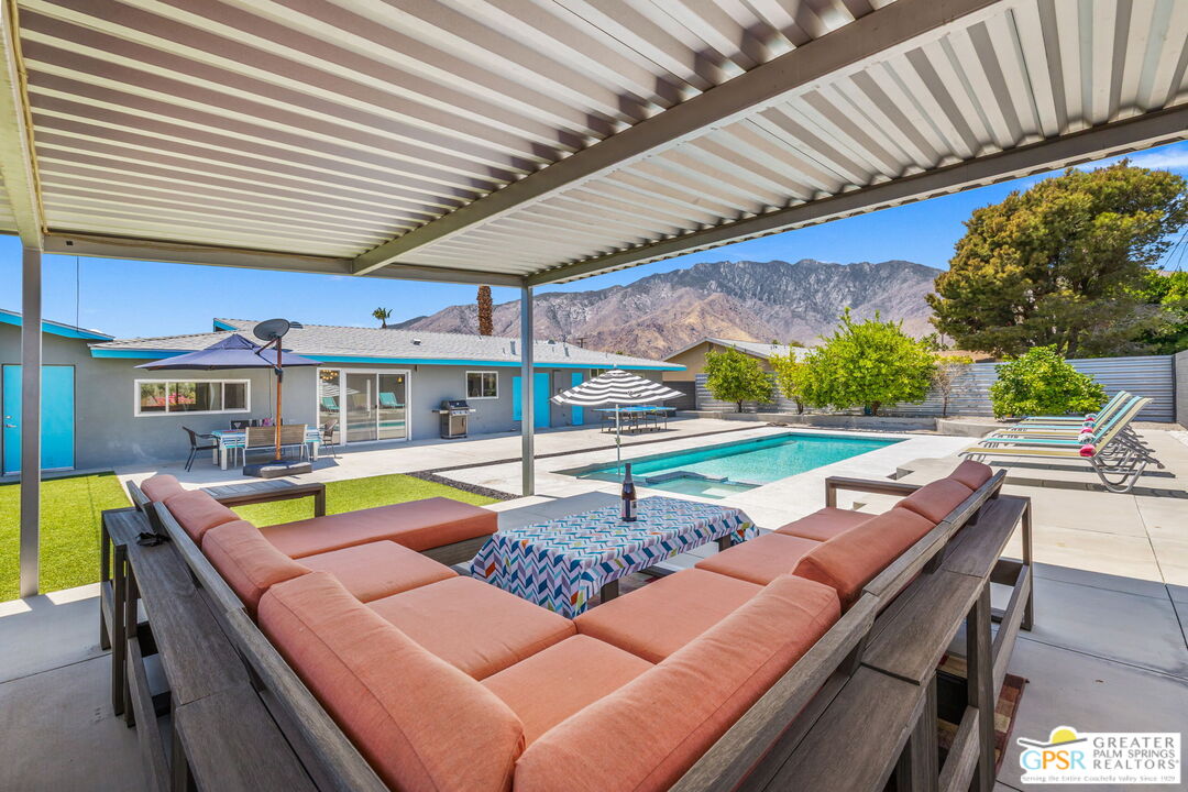 490 E Molino Rd