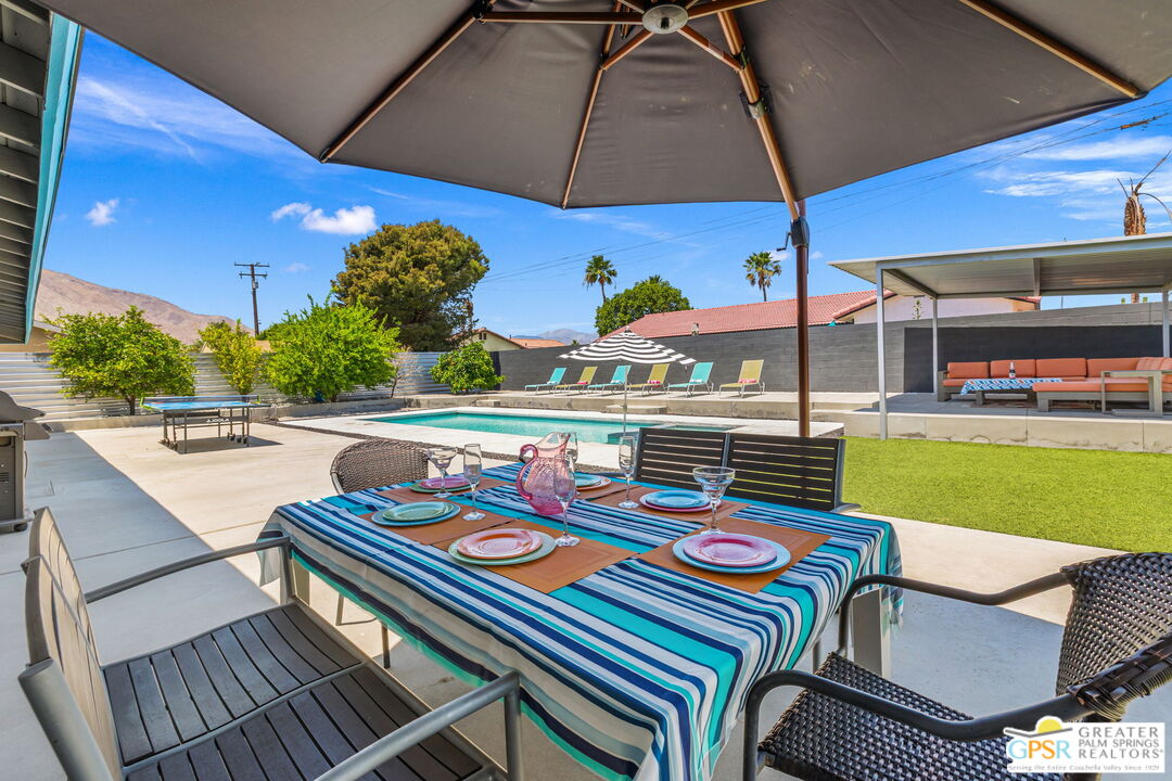 490 E Molino Rd